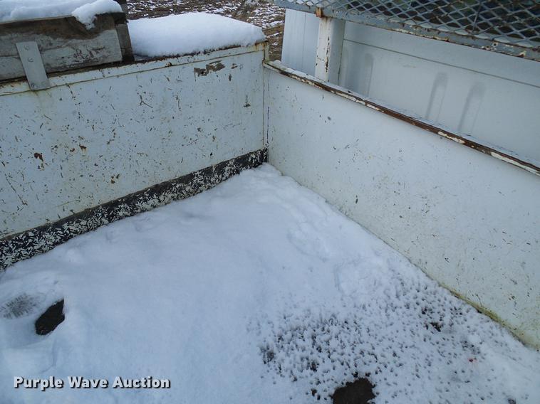 image for item DB2057 1993 International 4900 bucket truck