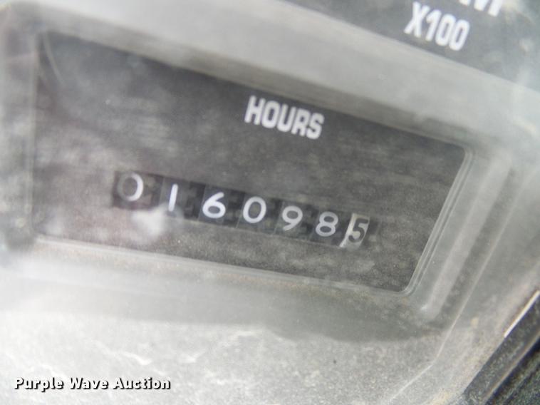 image for item DB2058 1995 International 4800 digger derrick truck