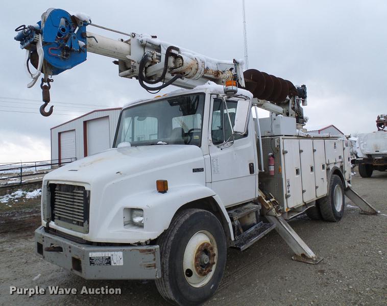 image for item DB2059 2001 Freightliner FL70 digger derrick truck