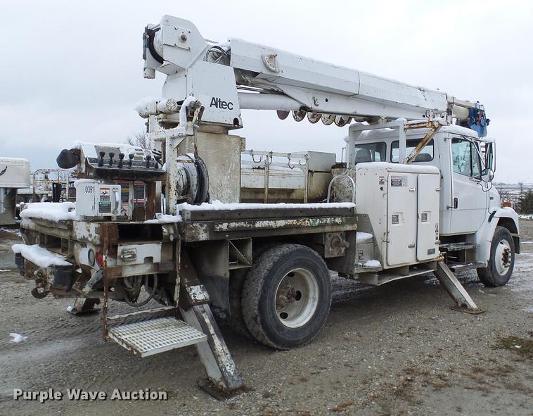 image for item DB2059 2001 Freightliner FL70 digger derrick truck