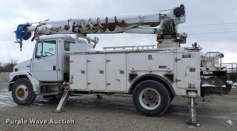 image for item DB2059 2001 Freightliner FL70 digger derrick truck