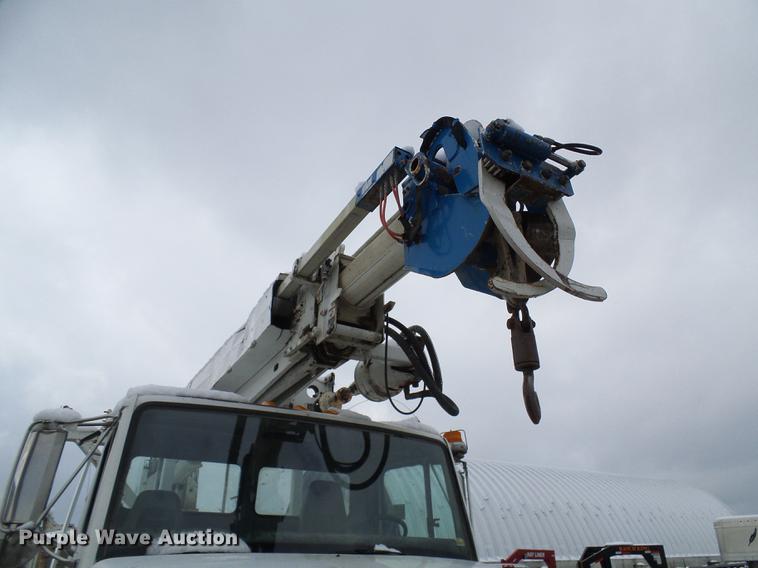 image for item DB2059 2001 Freightliner FL70 digger derrick truck