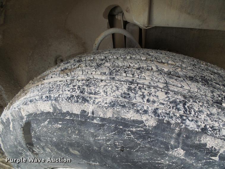 image for item DB2059 2001 Freightliner FL70 digger derrick truck