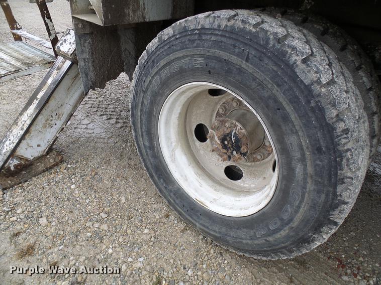 image for item DB2059 2001 Freightliner FL70 digger derrick truck