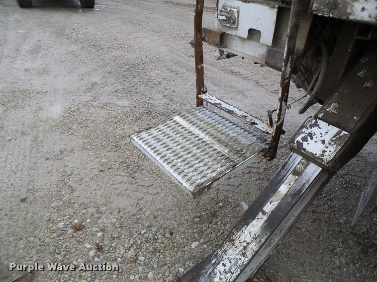 image for item DB2059 2001 Freightliner FL70 digger derrick truck