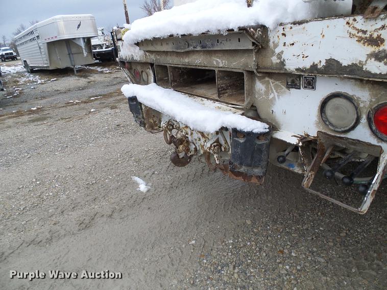 image for item DB2059 2001 Freightliner FL70 digger derrick truck