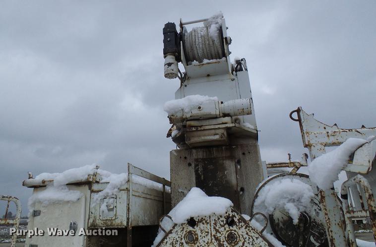 image for item DB2059 2001 Freightliner FL70 digger derrick truck