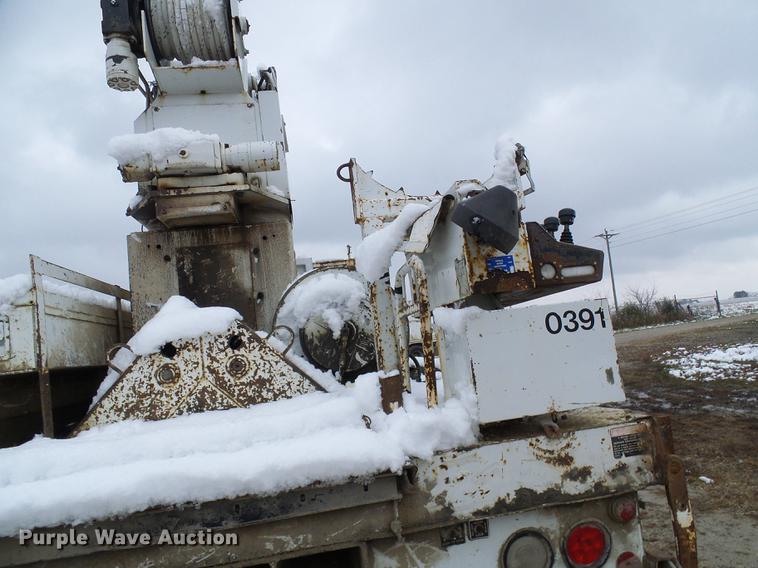 image for item DB2059 2001 Freightliner FL70 digger derrick truck