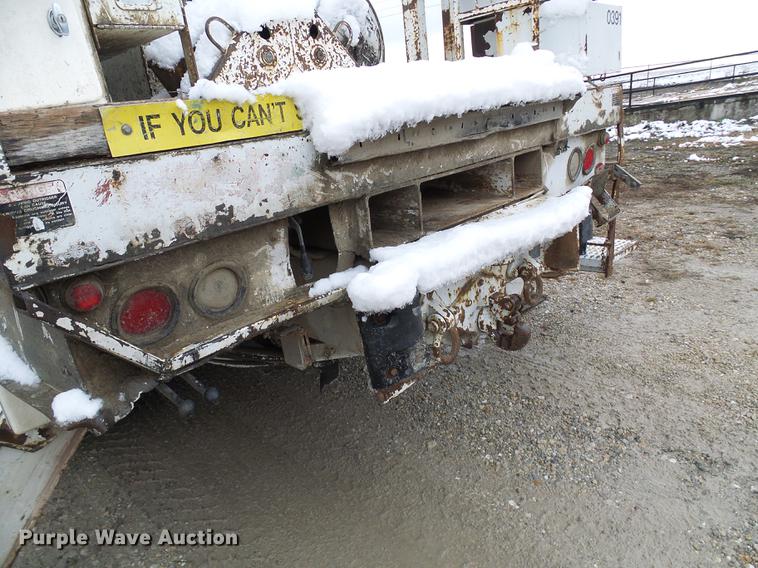 image for item DB2059 2001 Freightliner FL70 digger derrick truck