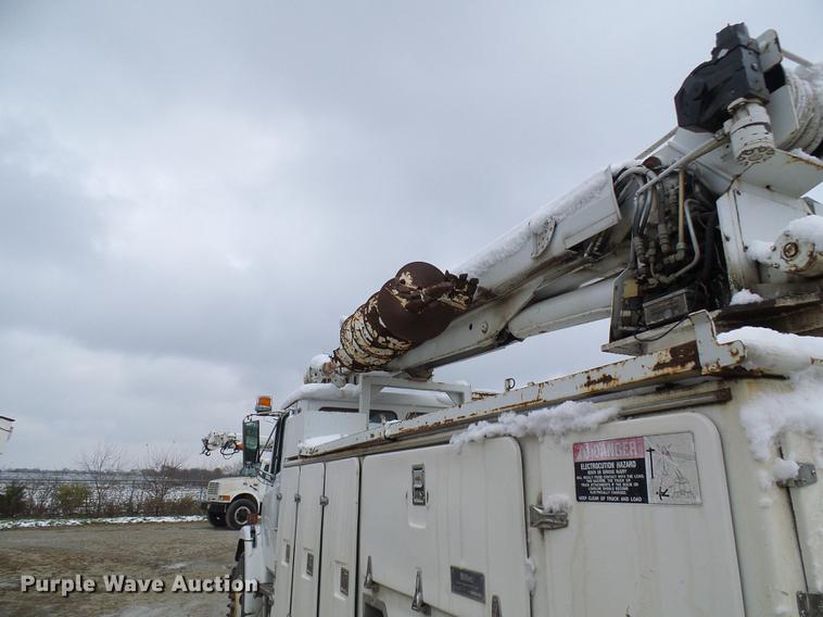 image for item DB2059 2001 Freightliner FL70 digger derrick truck