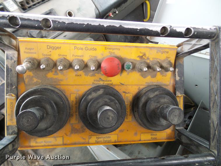 image for item DB2059 2001 Freightliner FL70 digger derrick truck