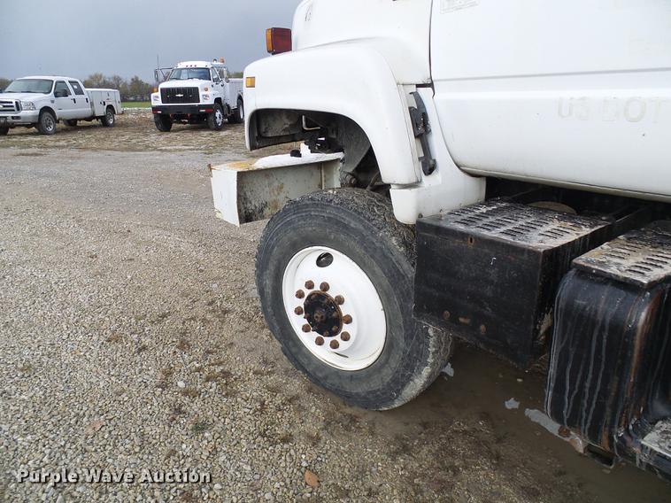 image for item DB2060 1994 Chevrolet Kodiak digger derrick truck
