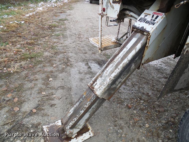 image for item DB2060 1994 Chevrolet Kodiak digger derrick truck