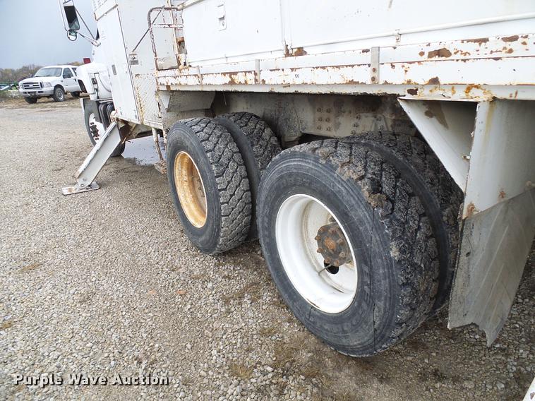 image for item DB2060 1994 Chevrolet Kodiak digger derrick truck