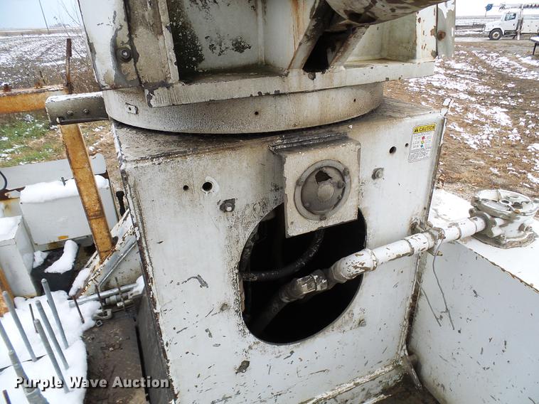 image for item DB2060 1994 Chevrolet Kodiak digger derrick truck