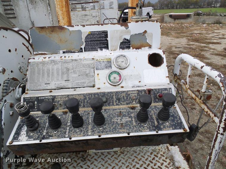 image for item DB2060 1994 Chevrolet Kodiak digger derrick truck