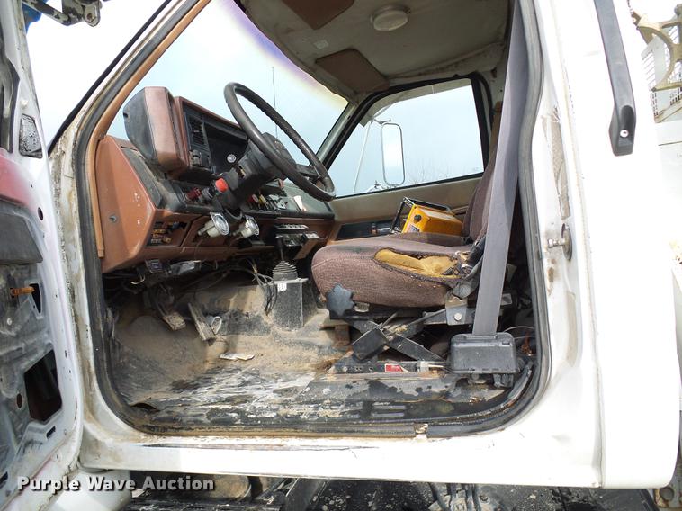 image for item DB2060 1994 Chevrolet Kodiak digger derrick truck