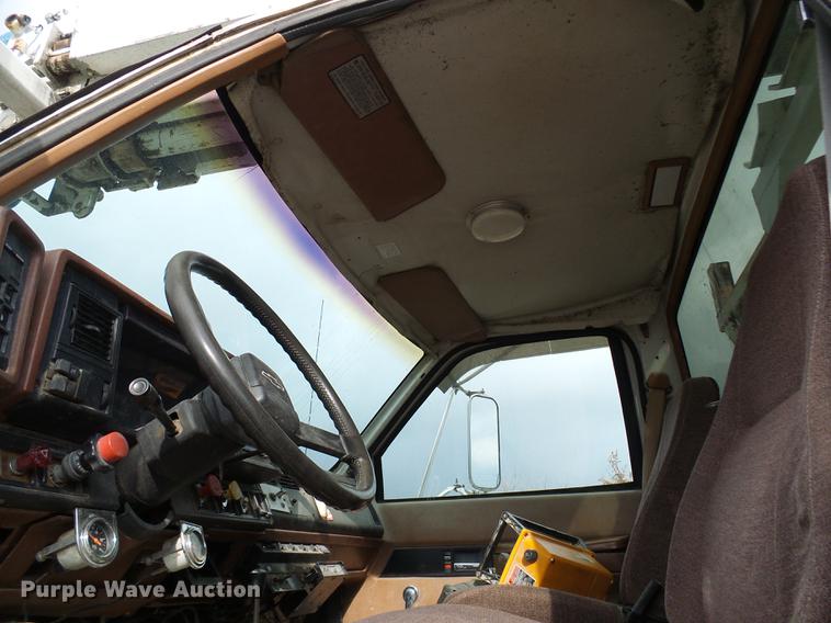 image for item DB2060 1994 Chevrolet Kodiak digger derrick truck
