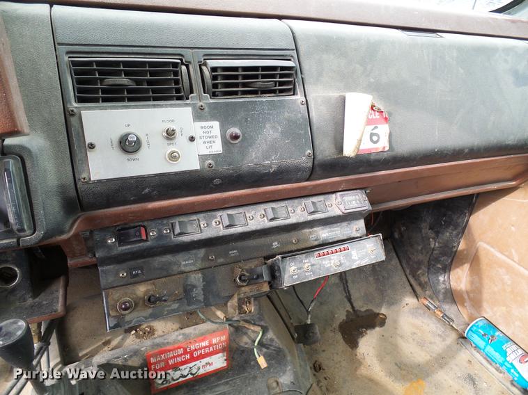 image for item DB2060 1994 Chevrolet Kodiak digger derrick truck