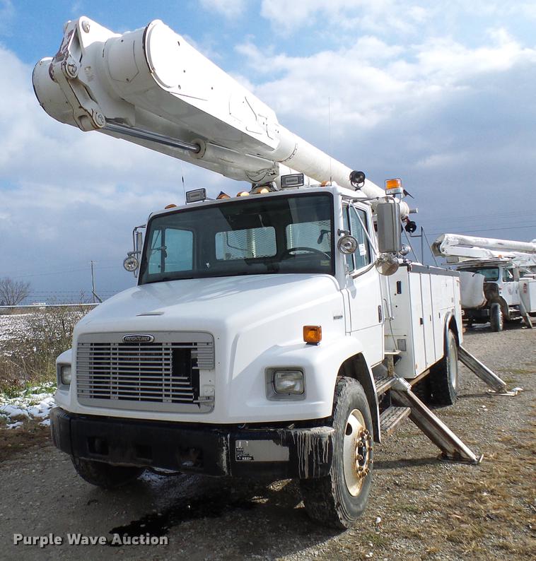 image for item DB2061 1999 Freightliner FL70 bucket truck