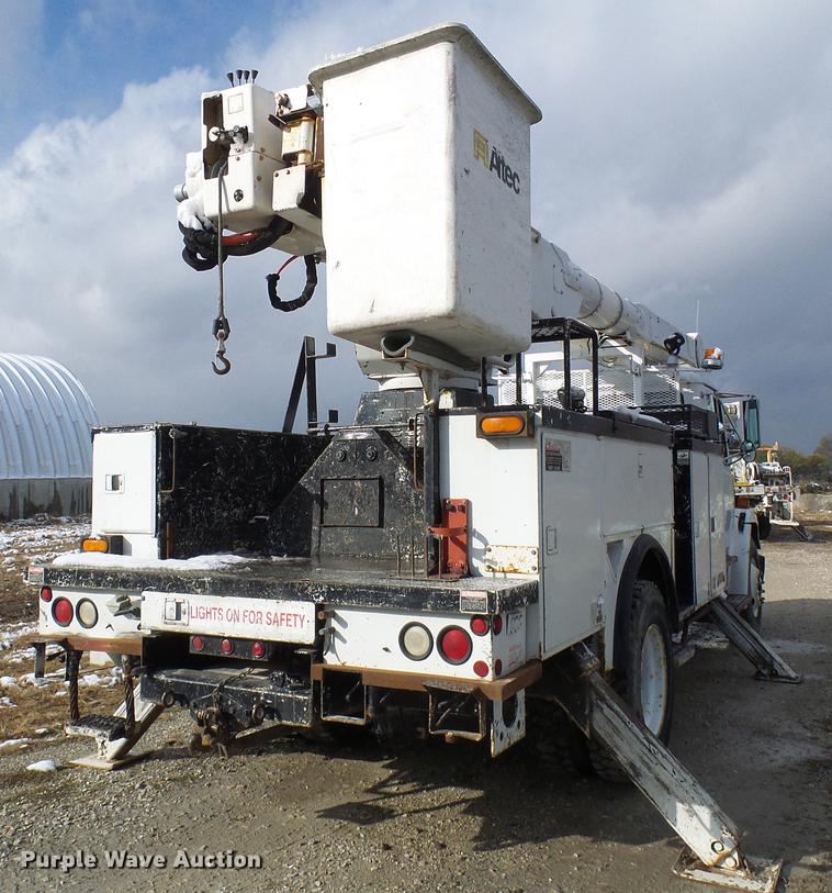 image for item DB2061 1999 Freightliner FL70 bucket truck