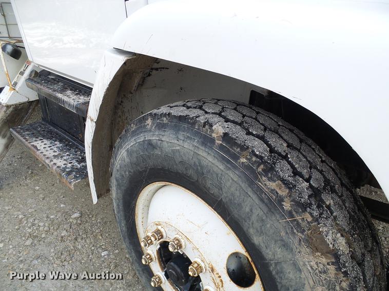 image for item DB2061 1999 Freightliner FL70 bucket truck