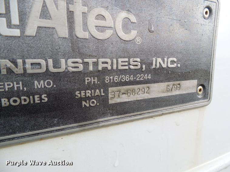 image for item DB2061 1999 Freightliner FL70 bucket truck