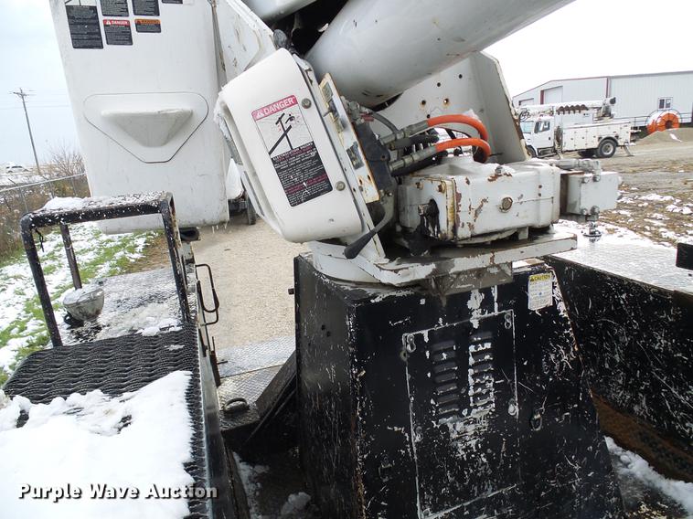 image for item DB2061 1999 Freightliner FL70 bucket truck