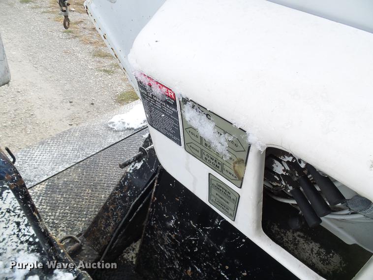 image for item DB2061 1999 Freightliner FL70 bucket truck