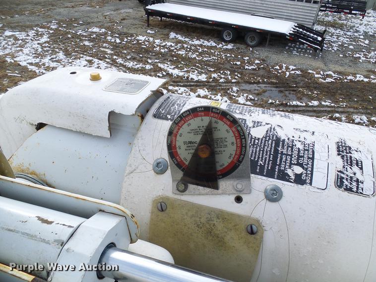 image for item DB2061 1999 Freightliner FL70 bucket truck