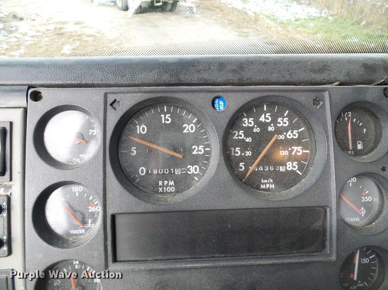 image for item DB2061 1999 Freightliner FL70 bucket truck