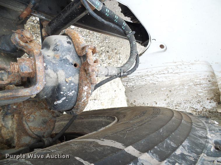 image for item DB2061 1999 Freightliner FL70 bucket truck