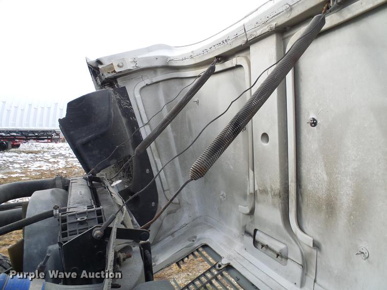 image for item DB2061 1999 Freightliner FL70 bucket truck