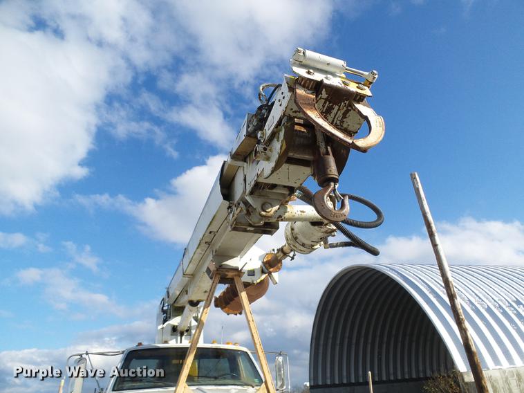 image for item DB2062 1989 Ford F800 digger derrick truck