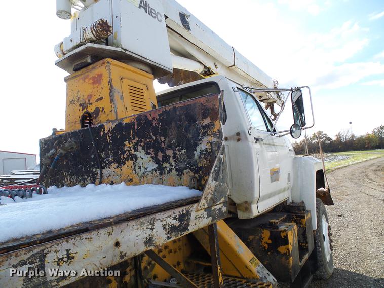 image for item DB2062 1989 Ford F800 digger derrick truck