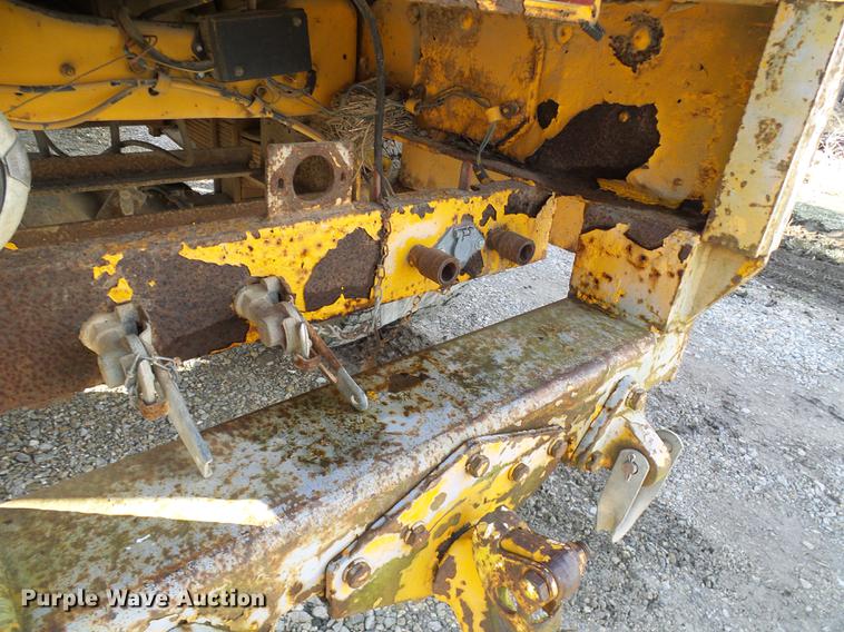 image for item DB2062 1989 Ford F800 digger derrick truck