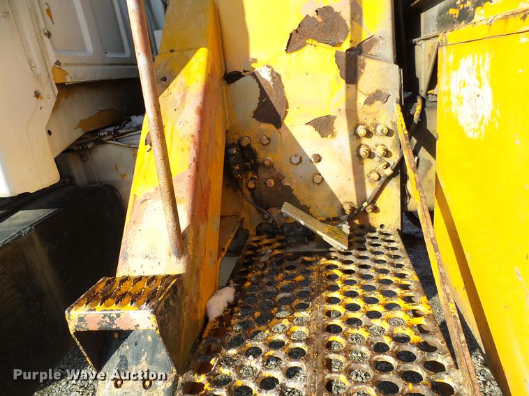 image for item DB2062 1989 Ford F800 digger derrick truck