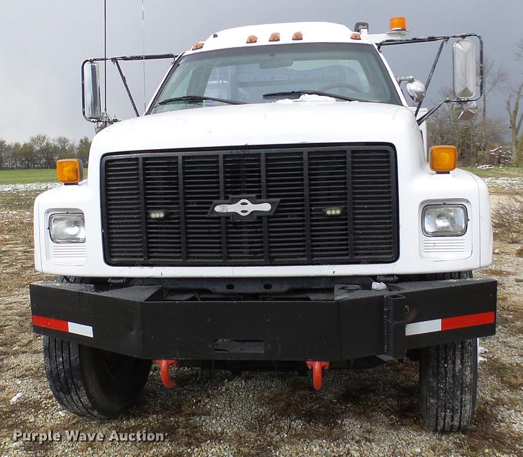 image for item DB2064 2002 Chevrolet C6500 utility truck