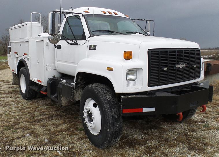 image for item DB2064 2002 Chevrolet C6500 utility truck