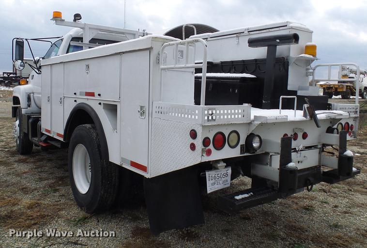 image for item DB2064 2002 Chevrolet C6500 utility truck