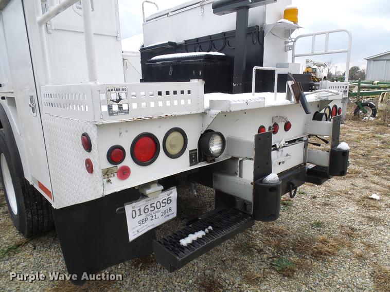 image for item DB2064 2002 Chevrolet C6500 utility truck