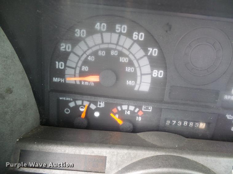 image for item DB2064 2002 Chevrolet C6500 utility truck