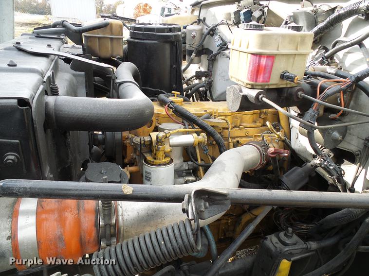 image for item DB2064 2002 Chevrolet C6500 utility truck