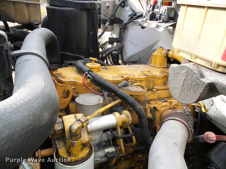 image for item DB2064 2002 Chevrolet C6500 utility truck