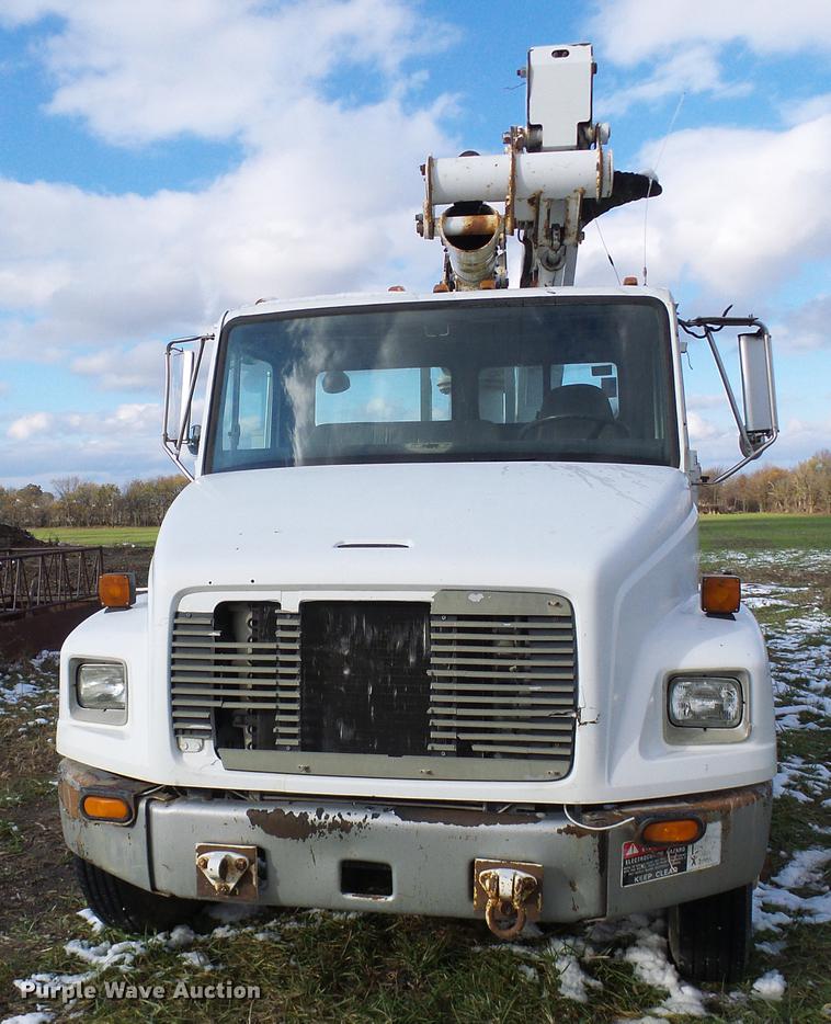 image for item DB2065 2000 Freightliner FL70 bucket truck