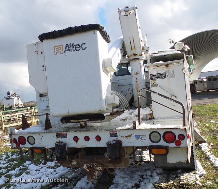 image for item DB2065 2000 Freightliner FL70 bucket truck