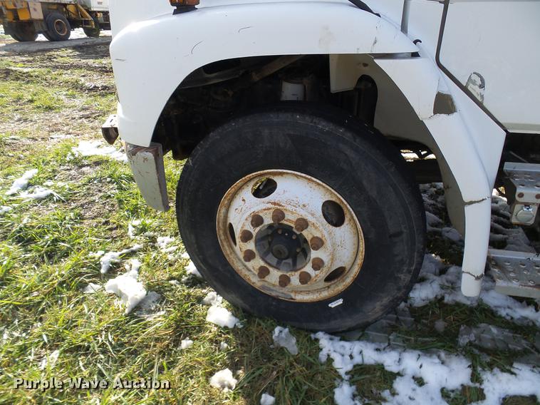 image for item DB2065 2000 Freightliner FL70 bucket truck