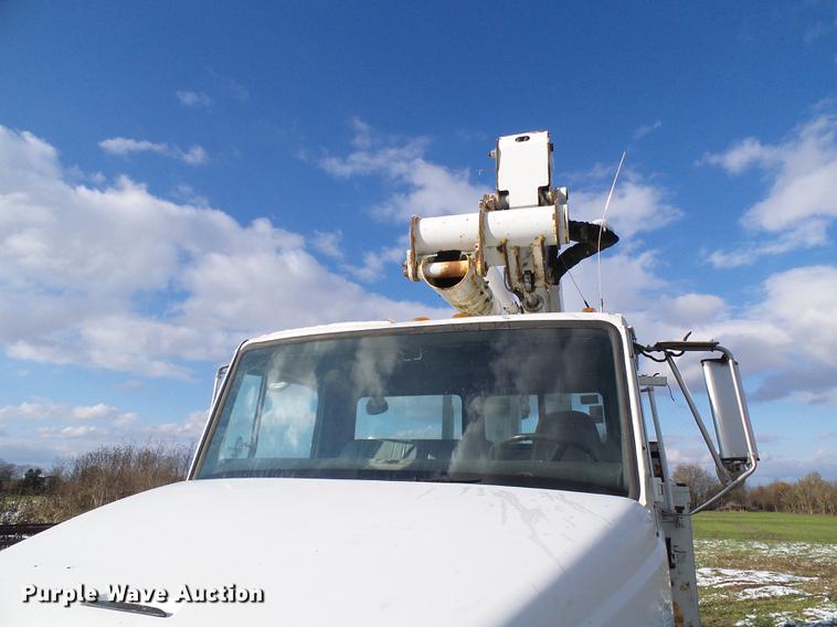 image for item DB2065 2000 Freightliner FL70 bucket truck