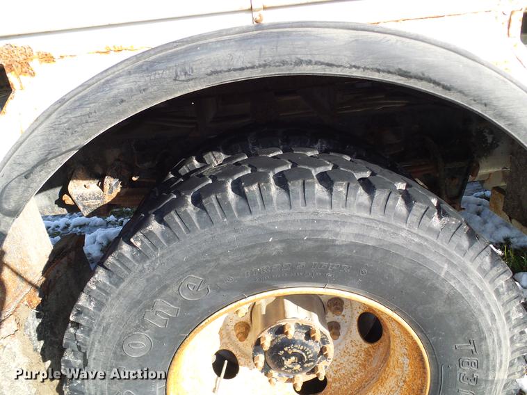 image for item DB2065 2000 Freightliner FL70 bucket truck