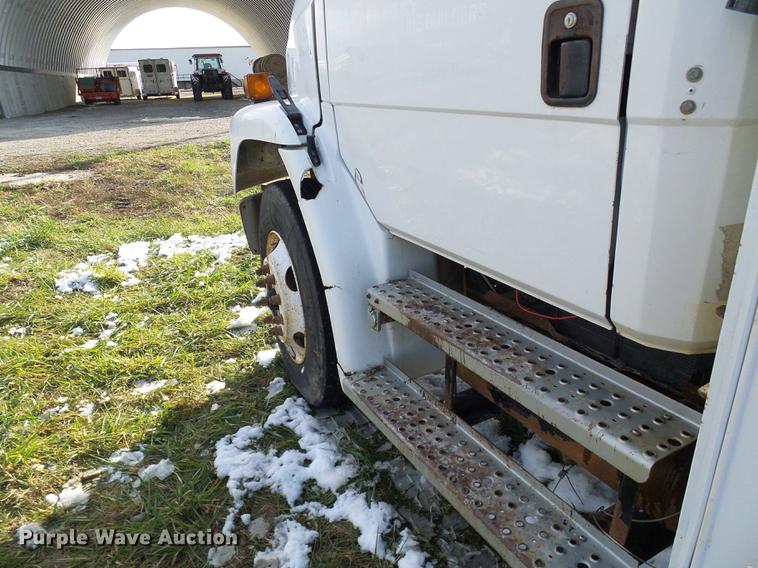 image for item DB2065 2000 Freightliner FL70 bucket truck